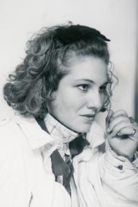 Chacun de mes visages / Each of my Faces